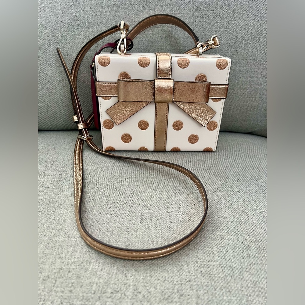 Kate Spade Wrapping Party Gift Box Crossbody